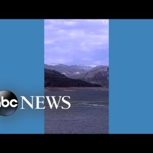 Time-lapse shows ice melting on Colorado reservoir l ABC News