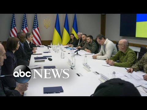 US officials visit Ukraine