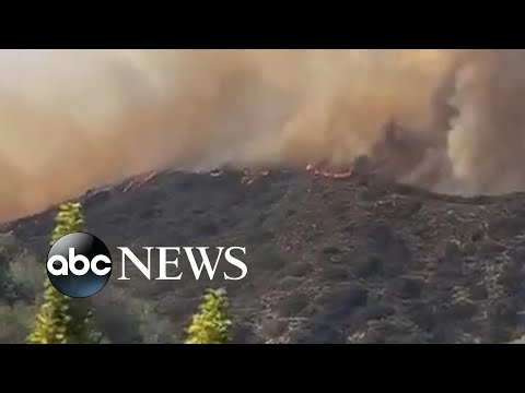Coastal Fire threatens California homes