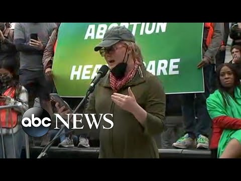 Draft abortion ruling ignites protests