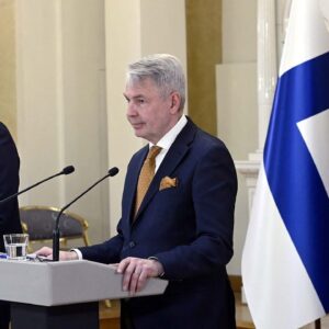 News Wrap: Finland declares its intention to join the NATO alliance