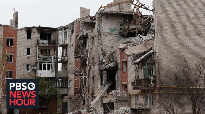 News Wrap: Russia bombards eastern Ukraine, seeks concessions on land
