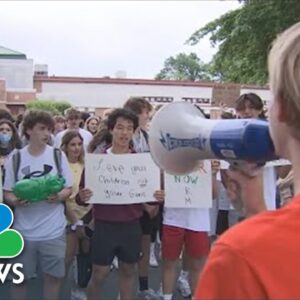 'Are We Next?':  Virginia Students Rally For New Gun Laws Following Texas Shooting