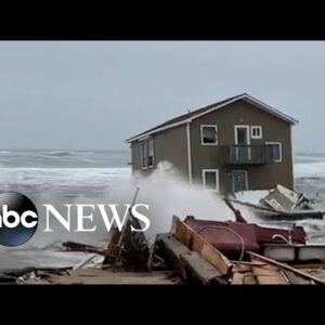 North Carolina beach house collapses into Atlantic