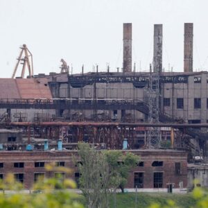 Ukrainian fighters leave Mariupol steel plant