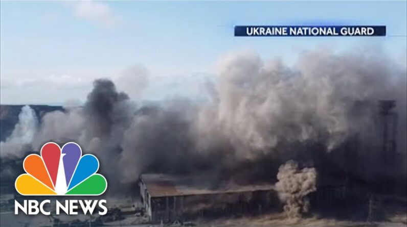 Ukrainian Forces Fighting 'Bloody Battles’ in Mariupol