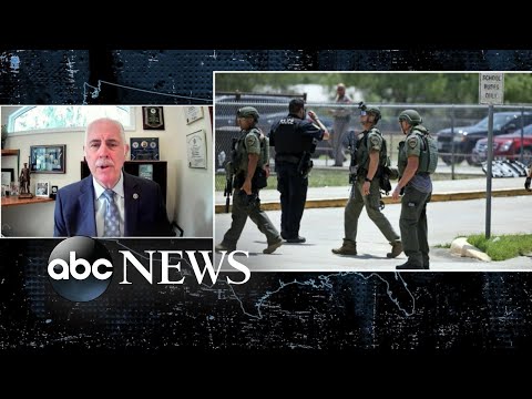 Uvalde teacher discusses police response in ABC News exclusive interview
