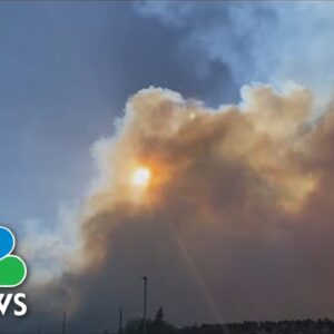 Arizona's 'Pipeline' Wildfire Forces Evacuations