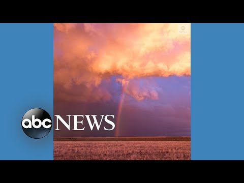 Pink clouds over stunning Colorado sunset