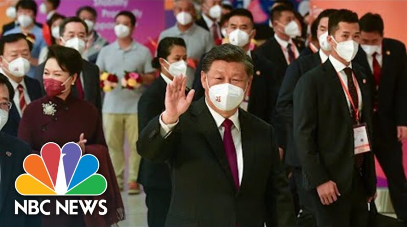 China's Xi Jinping Swears-In New Hong Kong Leader