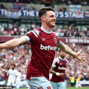 West Ham hope Manchester City will make a bid for their captain Declan Rice