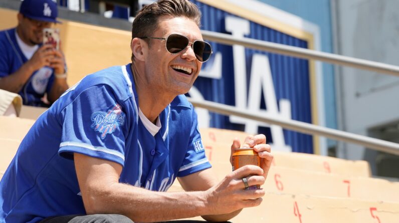 XGT3UVWGQJX32OYHKDE642C7II size normalized